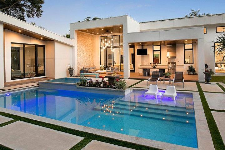 Custom Residential Pools
